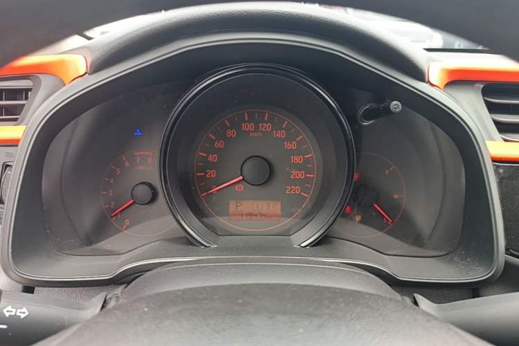 Used Honda Fit 2016 1.5L LX CVT Comfort Model Instrument Cluster