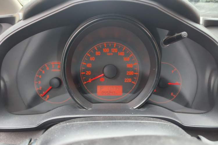 Used Honda Fit 2016 1.5L LX CVT Comfort Model Instrument Cluster