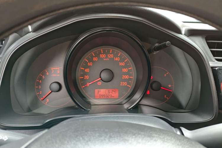 Used Honda Fit 2016 1.5L LX CVT Comfort Model Instrument Cluster