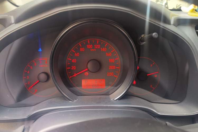 Used Honda Fit 2016 1.5L LX CVT Comfort Model Instrument Cluster