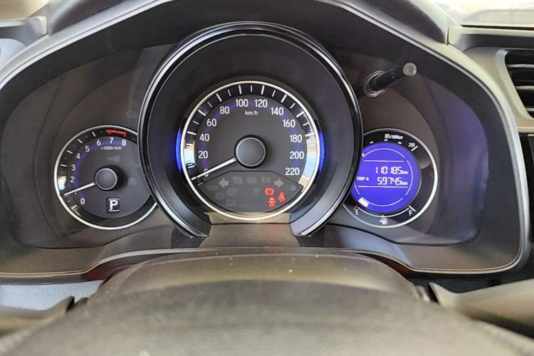 Used Honda Fit 2016 1.5L LXS CVT Comfort Sunroof Version Instrument Cluster