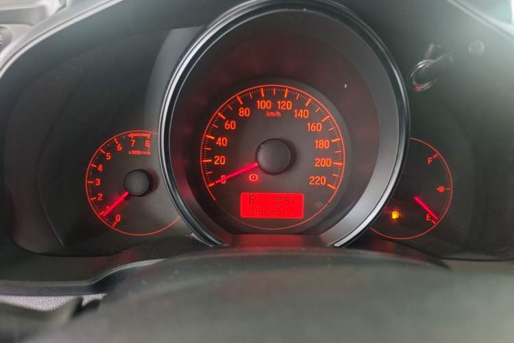 Used Honda Fit 2016 1.5L LX CVT Comfort Model Instrument Cluster