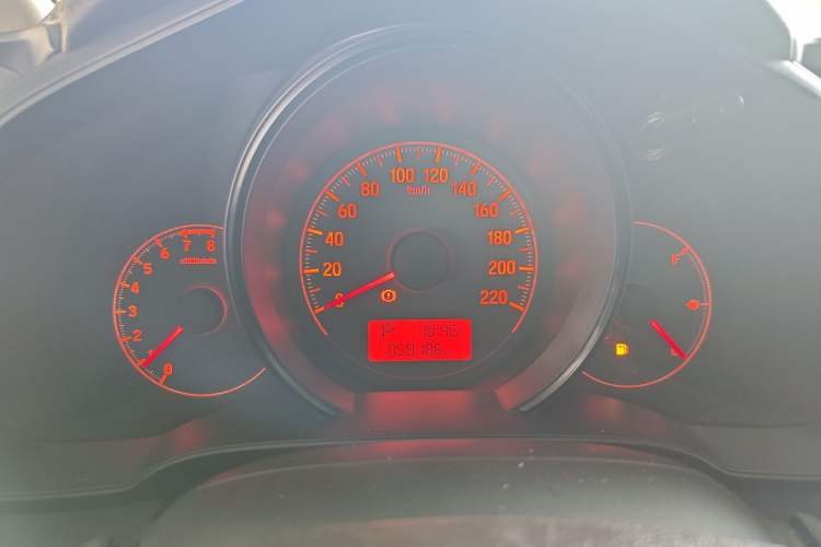 Used Honda Fit 2016 1.5L LX CVT Comfort Model Instrument Cluster