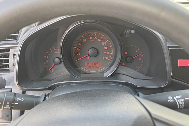 Used Honda Fit 2016 1.5L LX CVT Comfort Model Instrument Cluster