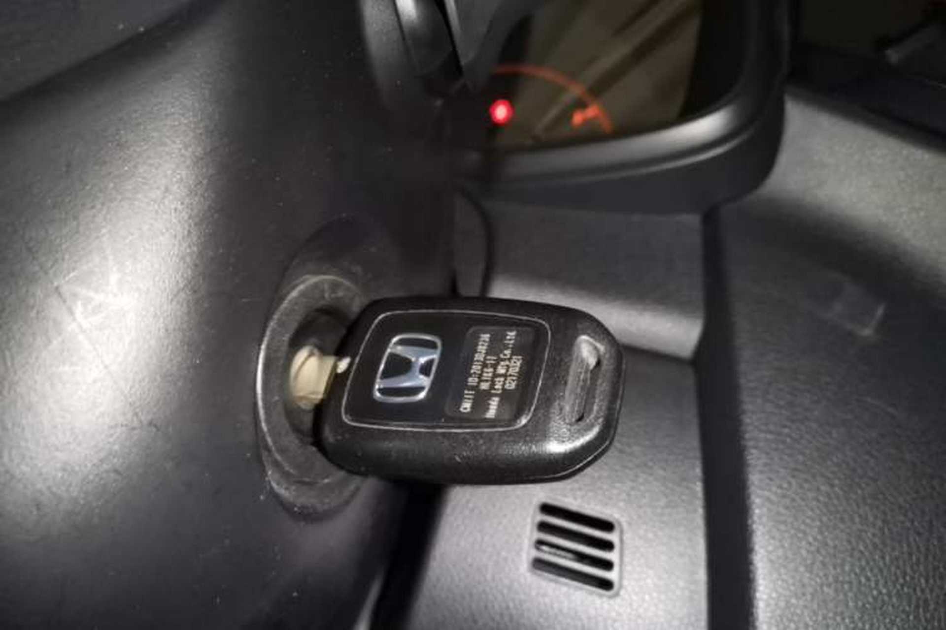 Used Honda Fit 2016 1.5L LX CVT Comfort Model Interior 1