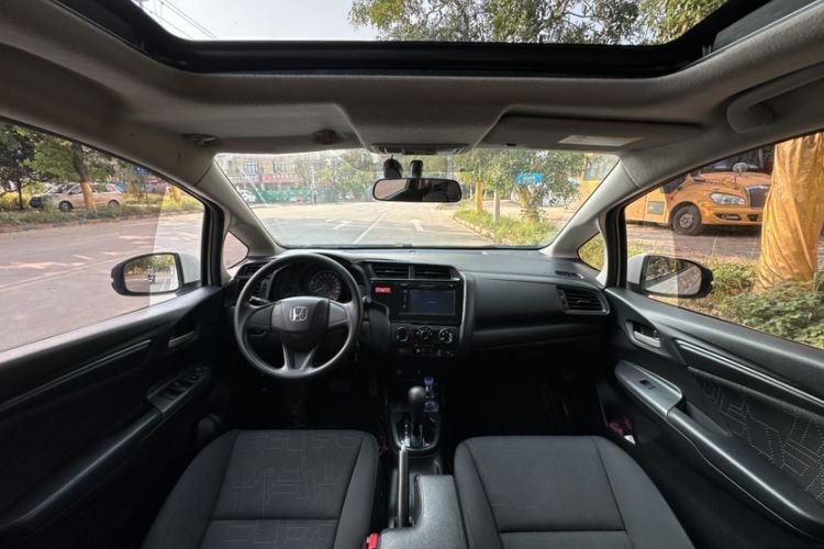 Used Honda Fit 2016 1.5L LXS CVT Comfort Sunroof Version Interior 1