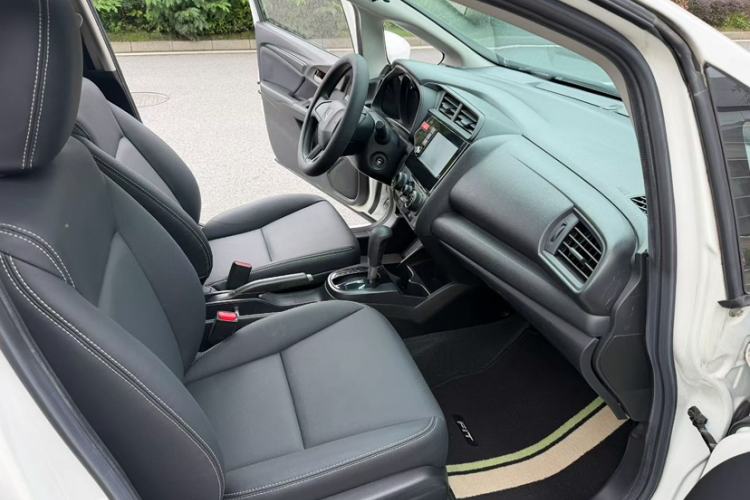 Used Honda Fit 2016 1.5L LXS CVT Comfort Sunroof Version Interior 1