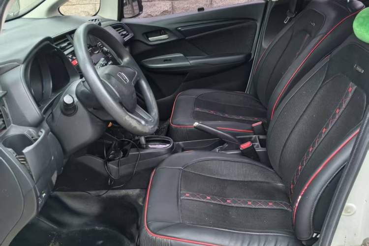 Used Honda Fit 2016 1.5L LXS CVT Comfort Sunroof Version Interior 1