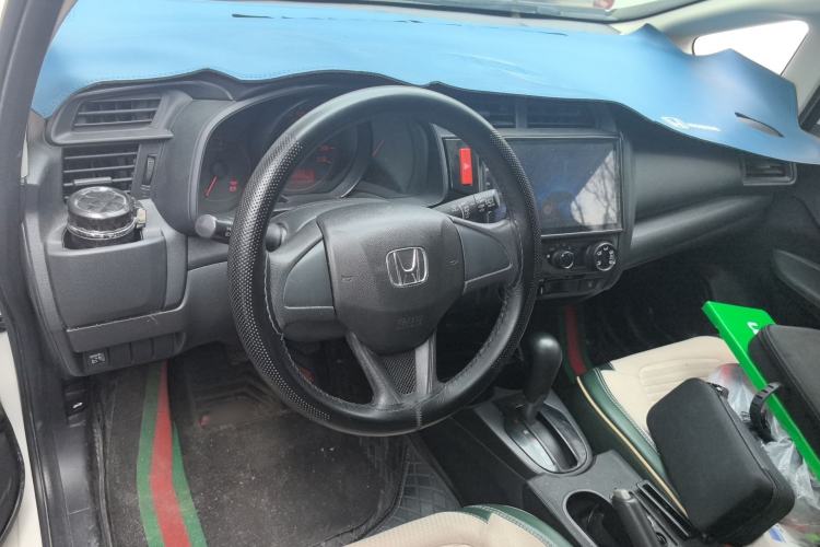 Used Honda Fit 2016 1.5L LX CVT Comfort Model Interior 2