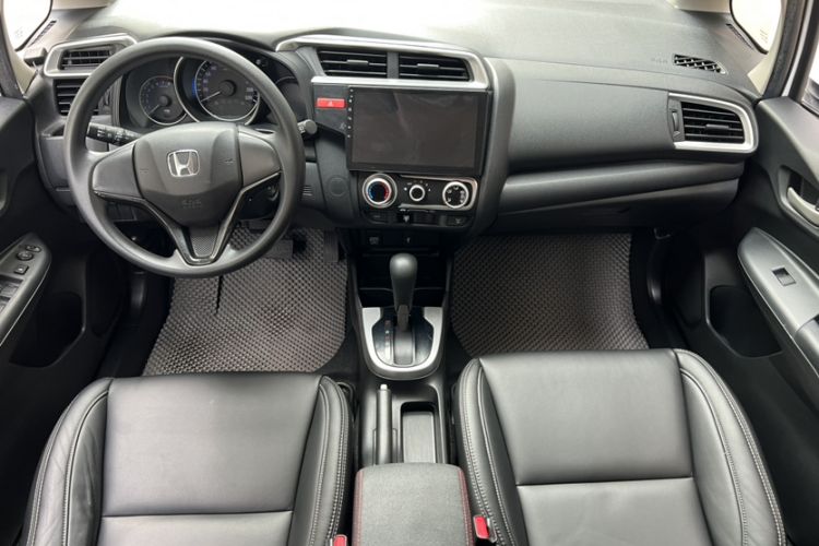 Used Honda Fit 2016 1.5L SE CVT Fashion Model Interior 2
