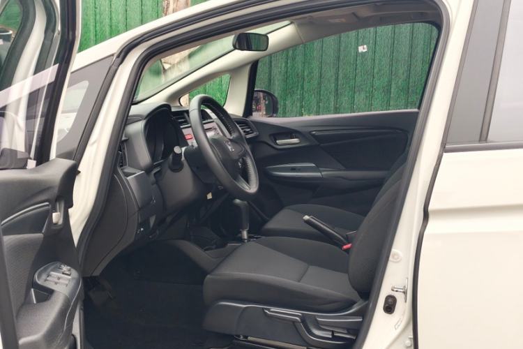 Used Honda Fit 2016 1.5L LXS CVT Comfort Sunroof Version Interior 2
