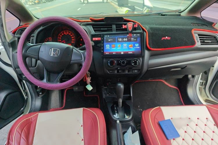 Used Honda Fit 2016 1.5L LX CVT Comfort Model Interior 2
