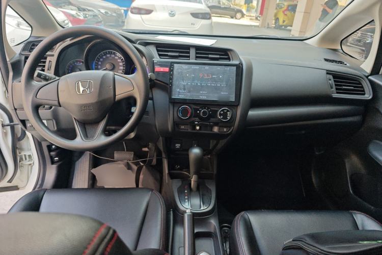 Used Honda Fit 2016 1.5L LXS CVT Comfort Sunroof Version Interior 2