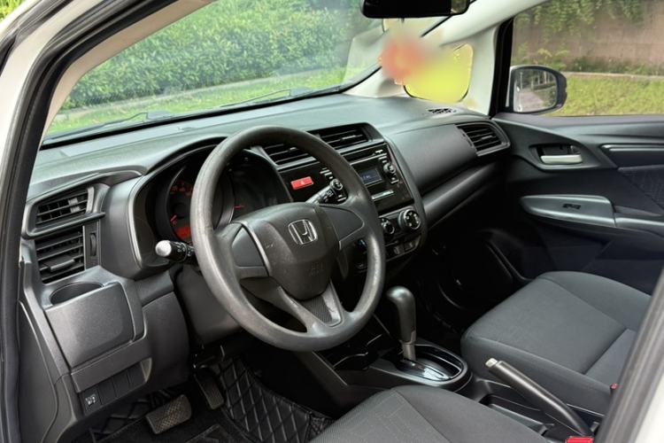 Used Honda Fit 2016 1.5L LX CVT Comfort Model Interior 2