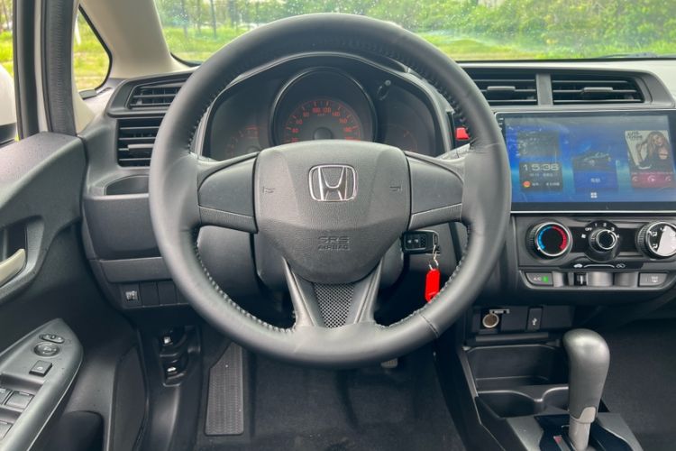 Used Honda Fit 2016 1.5L LX CVT Comfort Model Interior 2