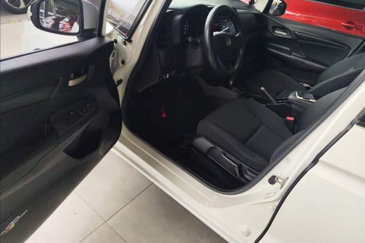 Used Honda Fit 2016 1.5L LXS CVT Comfort Sunroof Version Interior 2