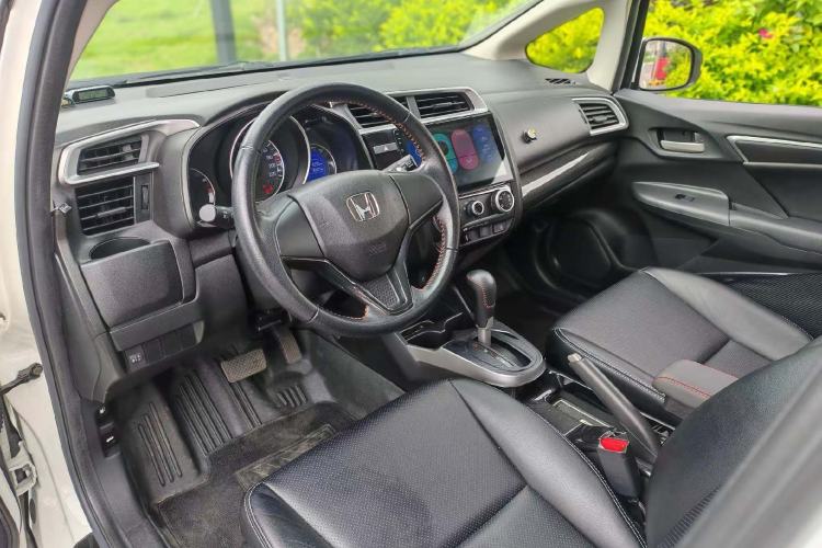 Used Honda Fit 2016 1.5L LXS CVT Comfort Sunroof Version Interior 3