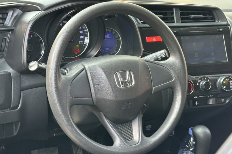 Used Honda Fit 2016 1.5L LXS CVT Comfort Sunroof Version Interior 3