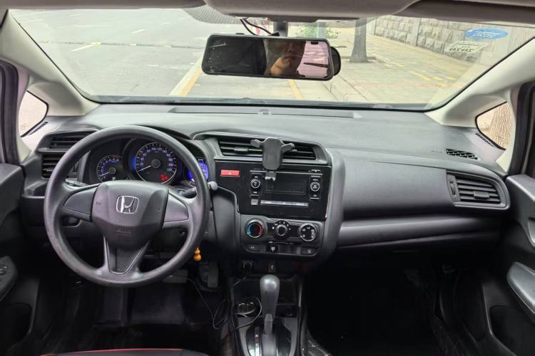 Used Honda Fit 2016 1.5L LXS CVT Comfort Sunroof Version Interior 3