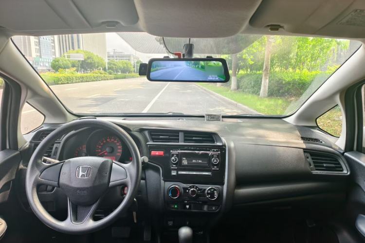 Used Honda Fit 2016 1.5L LX CVT Comfort Model Interior 4