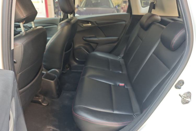Used Honda Fit 2016 1.5L LXS CVT Comfort Sunroof Version Interior 4