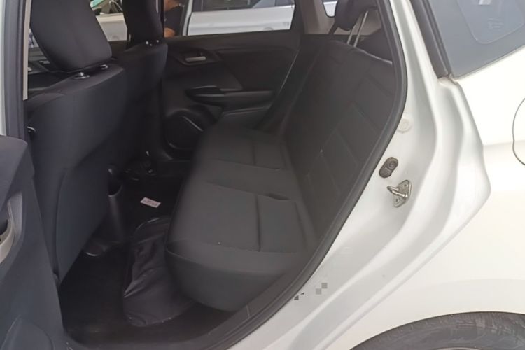 Used Honda Fit 2016 1.5L LXS CVT Comfort Sunroof Version Interior 4