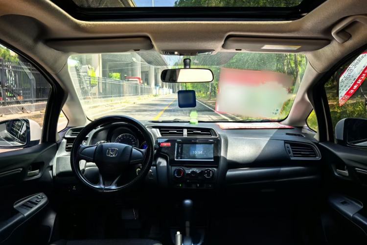 Used Honda Fit 2016 1.5L LXS CVT Comfort Sunroof Version Interior 4