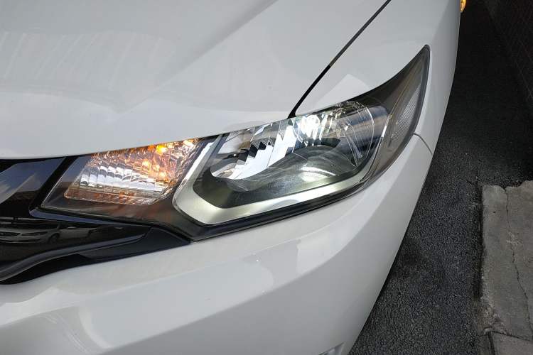 Used Honda Fit 2016 1.5L LX CVT Comfort Model Left Front Headlight