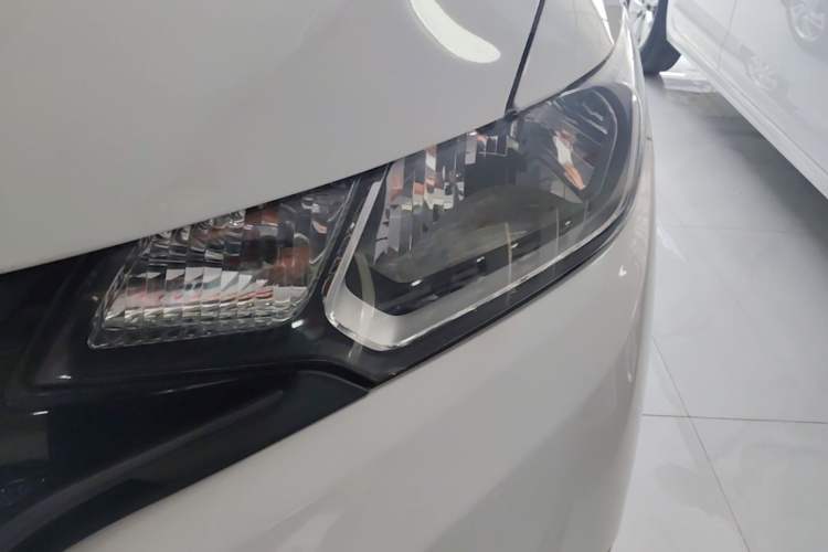 Used Honda Fit 2016 1.5L LX CVT Comfort Model Left Front Headlight