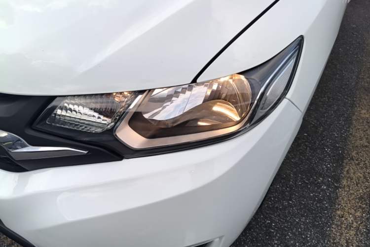 Used Honda Fit 2016 1.5L LX CVT Comfort Model Left Front Headlight