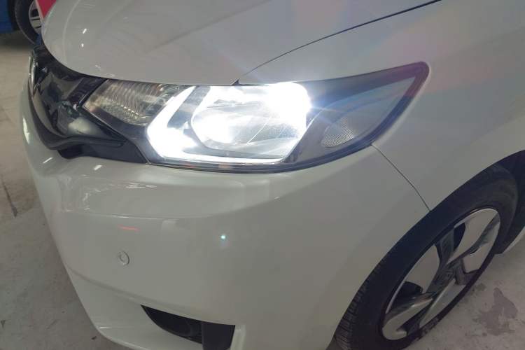 Used Honda Fit 2016 1.5L LX CVT Comfort Model Left Front Headlight