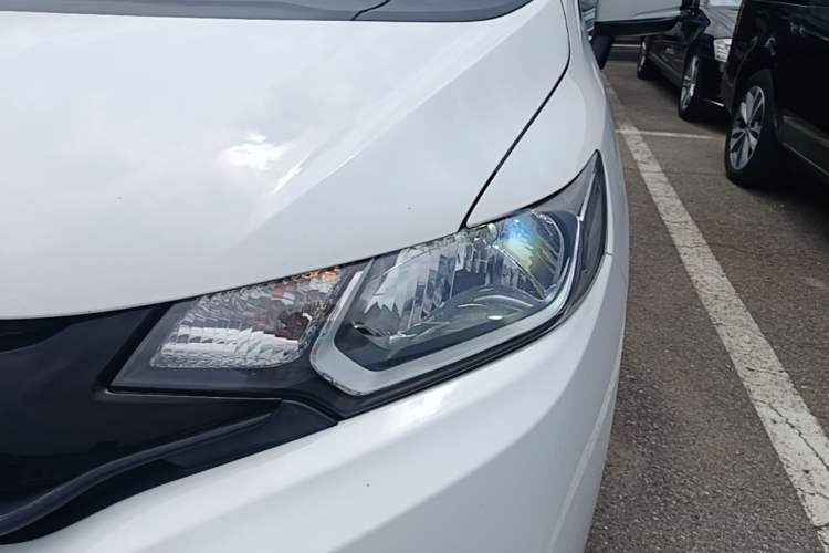 Used Honda Fit 2016 1.5L LX CVT Comfort Model Left Front Headlight