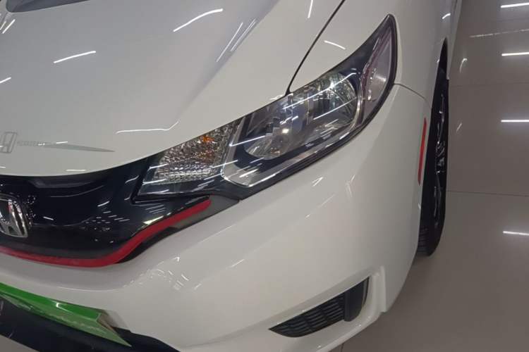 Used Honda Fit 2016 1.5L LX CVT Comfort Model Left Front Headlight