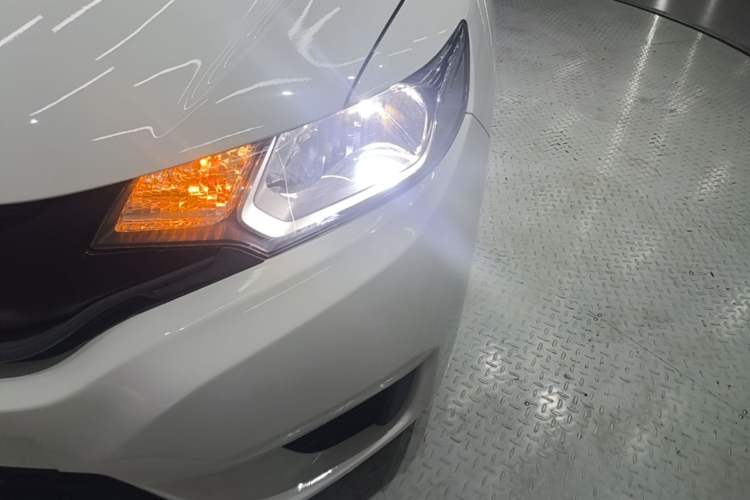 Used Honda Fit 2016 1.5L LX CVT Comfort Model Left Front Headlight