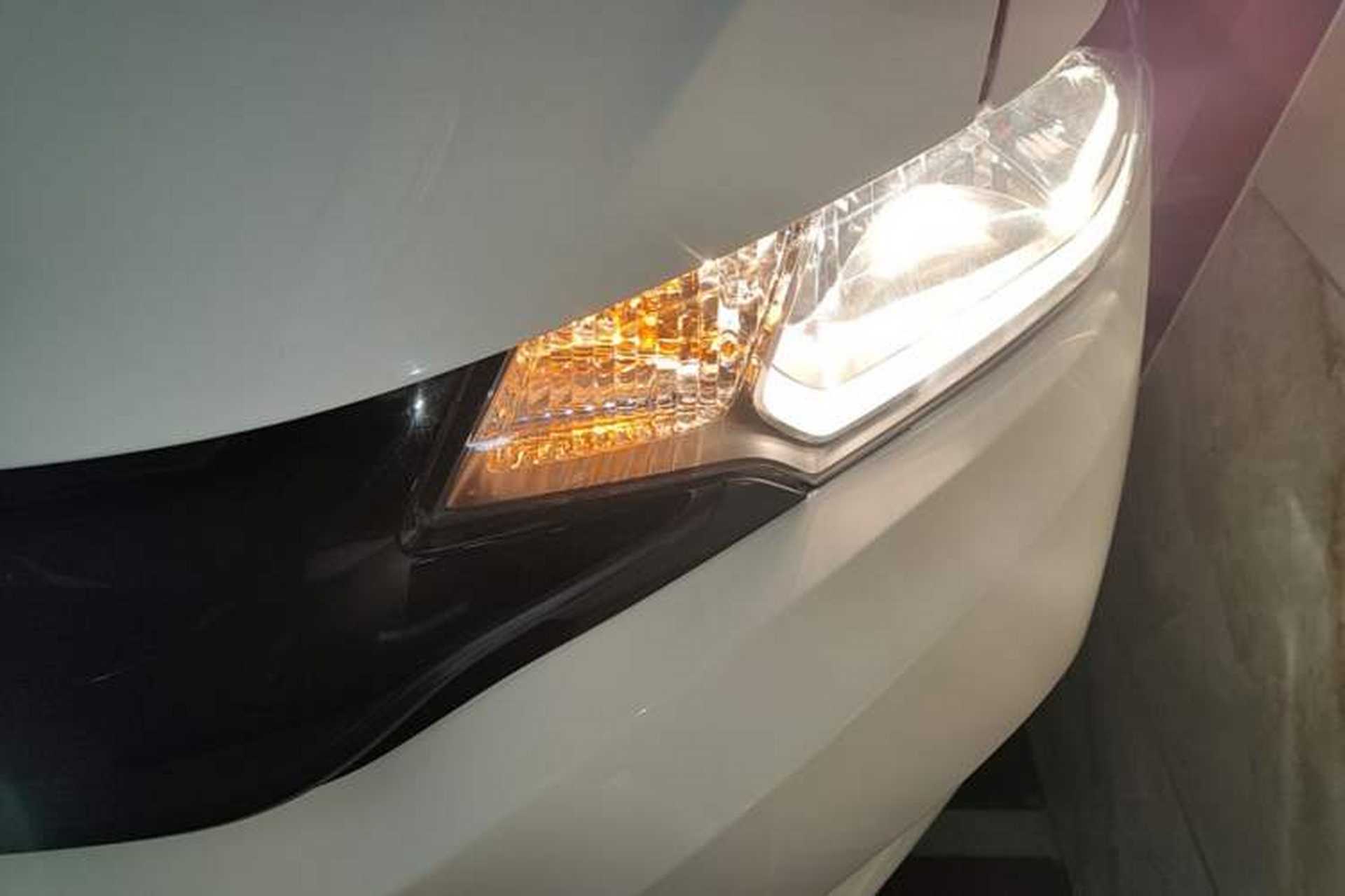 Used Honda Fit 2016 1.5L LXS CVT Comfort Sunroof Version Left Front Headlight