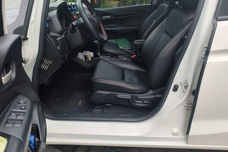 Used Honda Fit 2016 1.5L LXS CVT Comfort Sunroof Version Left Front Seat