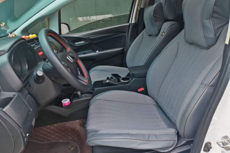 Used Honda Fit 2016 1.5L LXS CVT Comfort Sunroof Version Left Front Seat