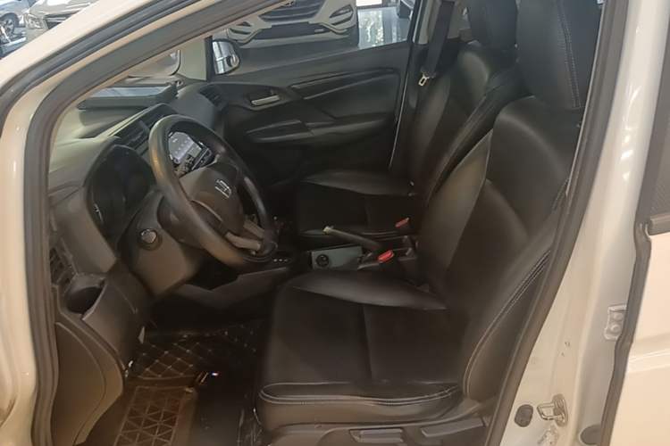 Used Honda Fit 2016 1.5L LXS CVT Comfort Sunroof Version Left Front Seat