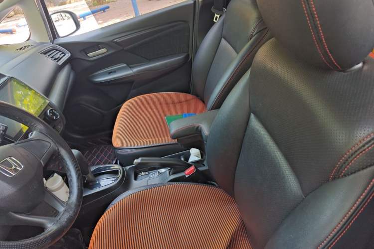Used Honda Fit 2016 1.5L LX CVT Comfort Model Left Front Seat