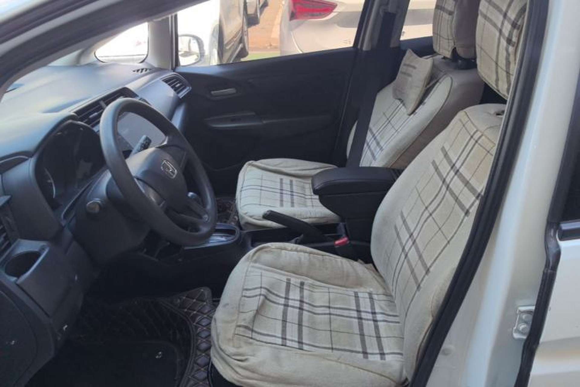 Used Honda Fit 2016 1.5L LXS CVT Comfort Sunroof Version Left Front Seat