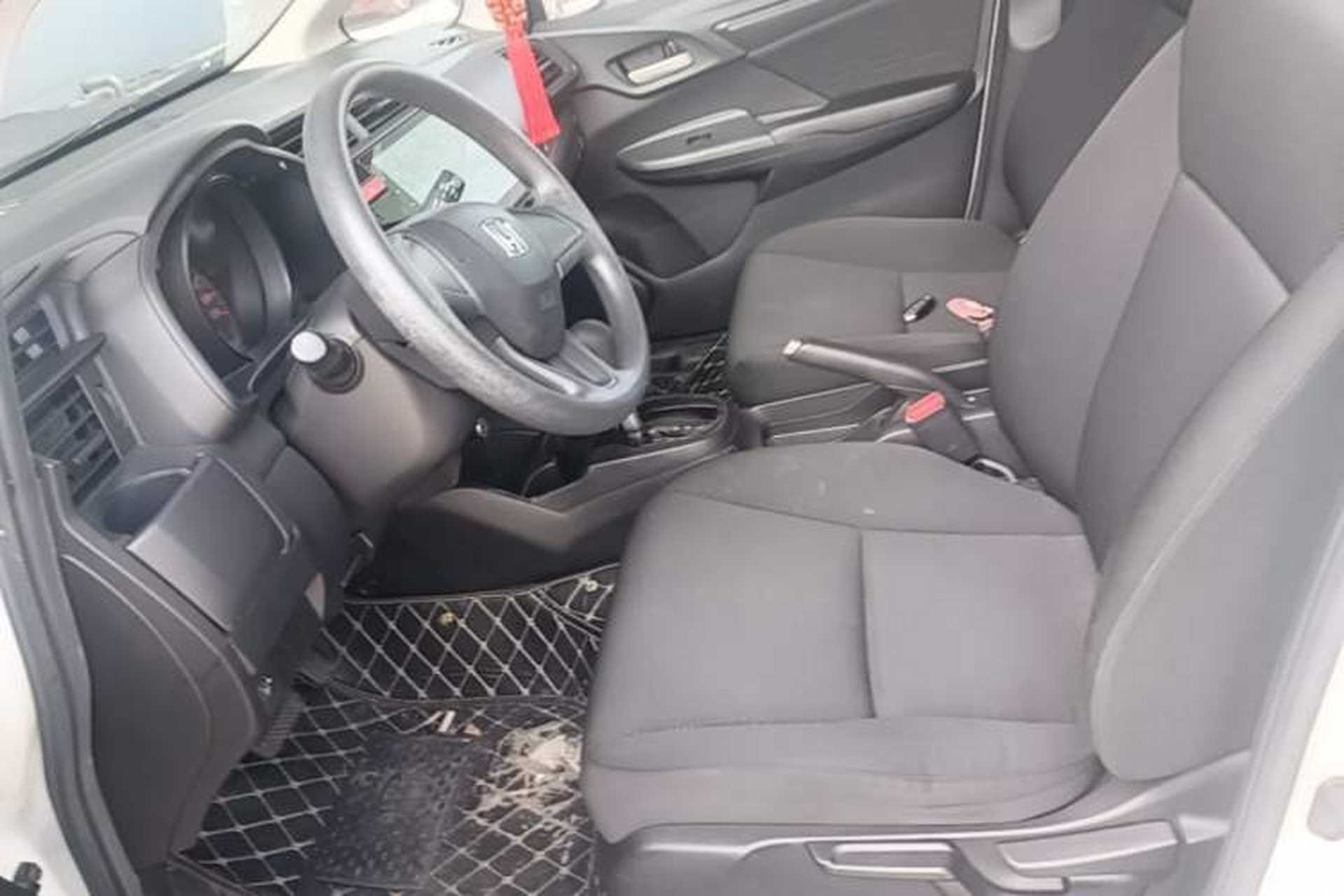 Used Honda Fit 2016 1.5L LX CVT Comfort Model Left Front Seat