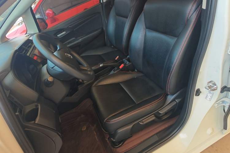 Used Honda Fit 2016 1.5L LXS CVT Comfort Sunroof Version Left Front Seat