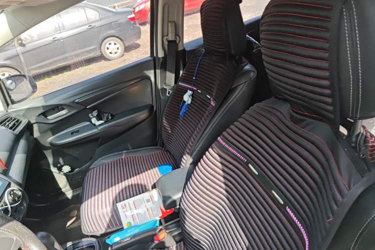 Used Honda Fit 2016 1.5L LXS CVT Comfort Sunroof Version Left Front Seat