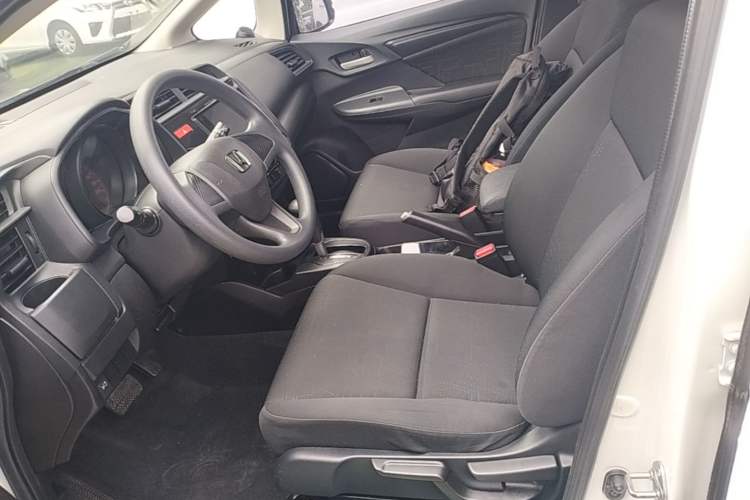 Used Honda Fit 2016 1.5L LX CVT Comfort Model Left Front Seat