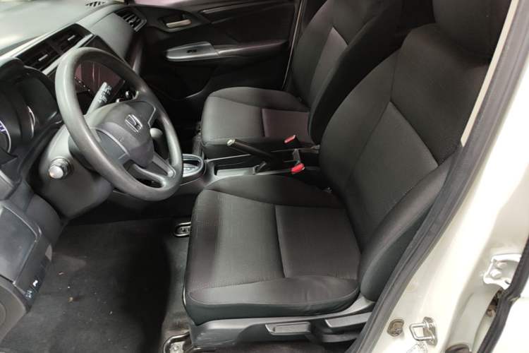 Used Honda Fit 2016 1.5L LXS CVT Comfort Sunroof Version Left Front Seat