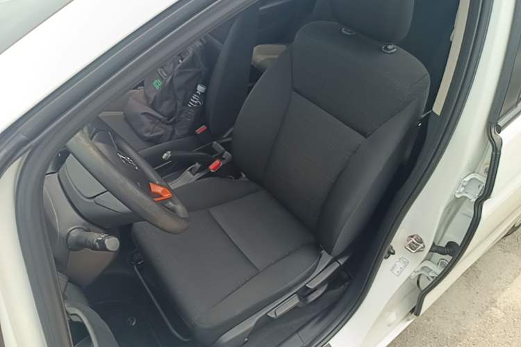 Used Honda Fit 2016 1.5L LX CVT Comfort Model Left Front Seat