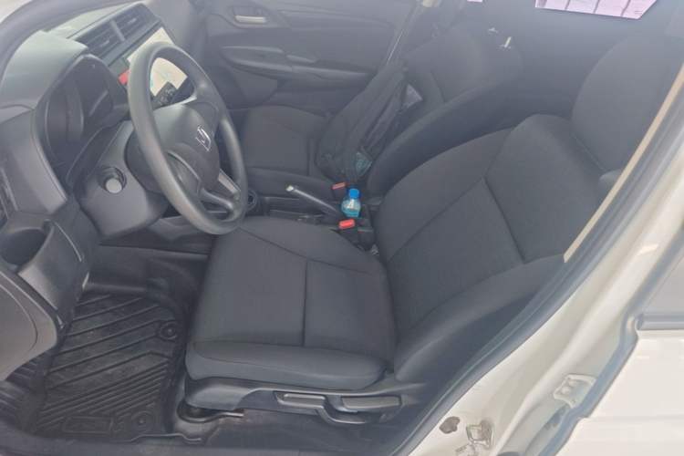 Used Honda Fit 2016 1.5L LX CVT Comfort Model Left Front Seat