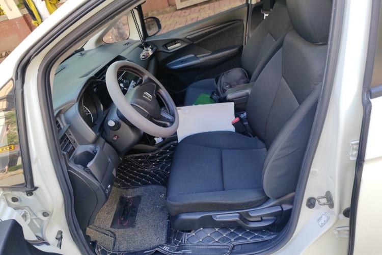 Used Honda Fit 2016 1.5L LXS CVT Comfort Sunroof Version Left Front Seat