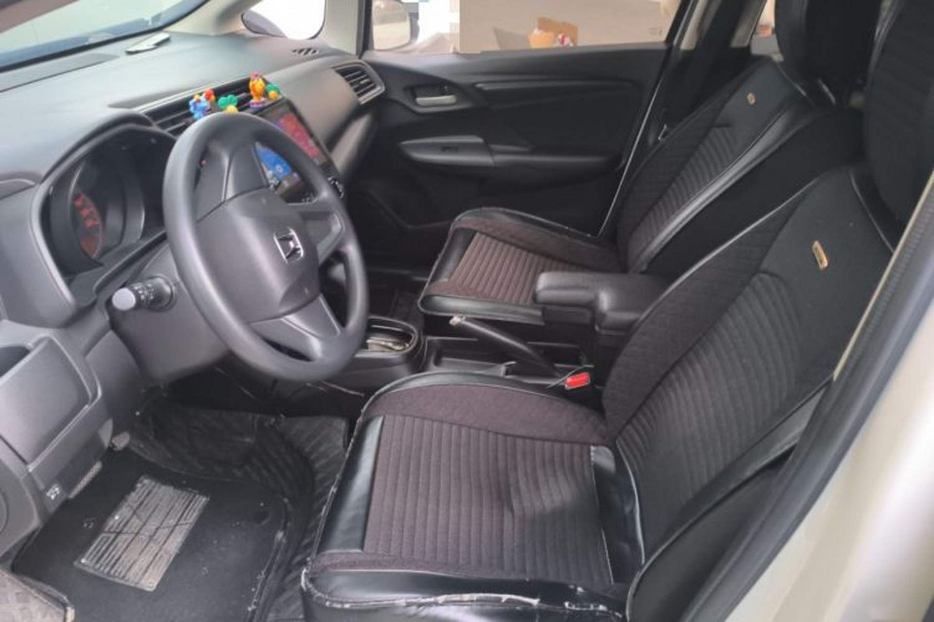 Used Honda Fit 2016 1.5L LX CVT Comfort Model Left Front Seat