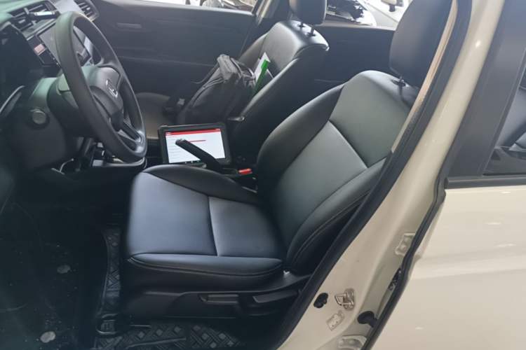 Used Honda Fit 2016 1.5L LXS CVT Comfort Sunroof Version Left Front Seat